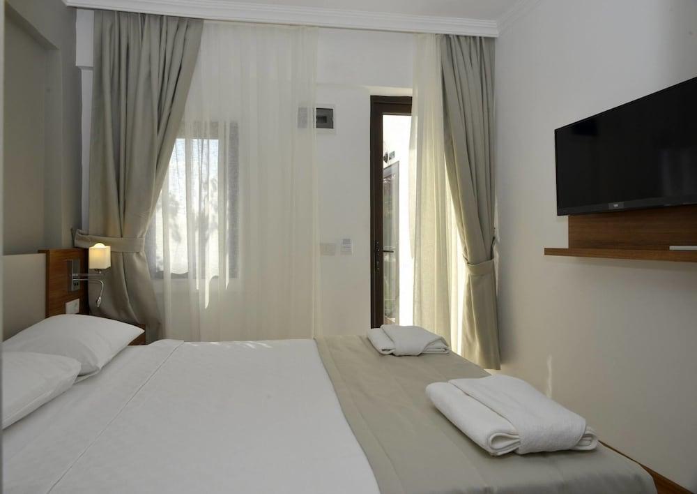 Anadolu Hotel Bodrum Exterior photo